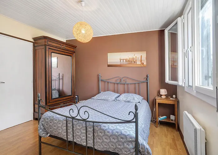 D'hotes L'oree Du Bois Bed & Breakfast